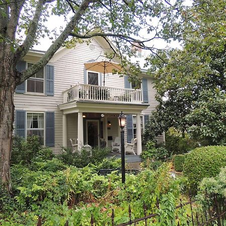 1868 Magnolia House Inn Lexington Exterior photo